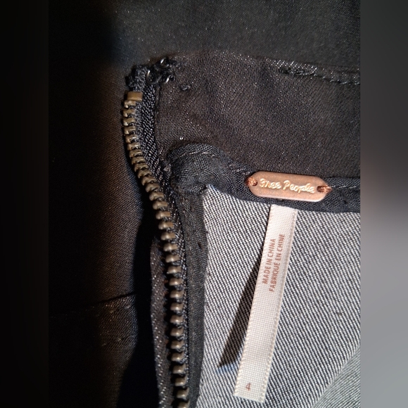 Free People Black High-Rise Denim Mini Skirt – Size 4 - Picture 2 of 8